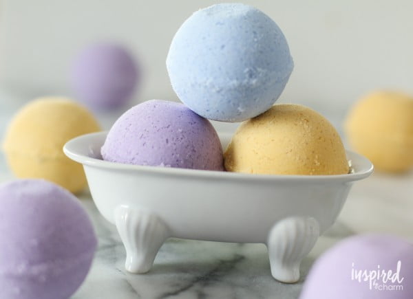 DIY Bath Bombs #DIY #craft #bathroom