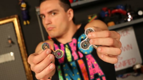 DIY fidget spinner with The Cynical Crafter #DIY #toys #crafts