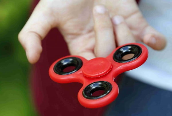 You Can Now Make Your Own Fidget Spinner Thanks to LEGO #DIY #toys #crafts