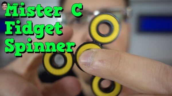 Make your own Fidget Spinner! #DIY #toys #crafts