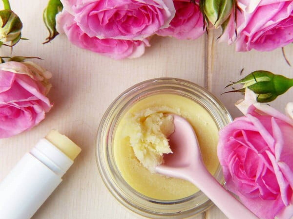 Perfect for Mother's Day! #DIY #crafts #lipbalm
