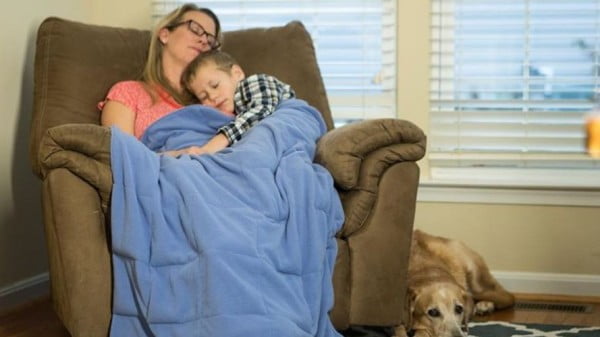 Your DIY Weighted Blanket Will Be The Most Comfortable Thing You Own #DIY #crafts #bedroom