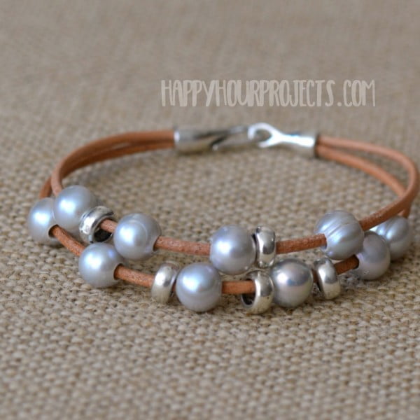 Pearl + Pewter Layers #DIY #crafts #jewelry