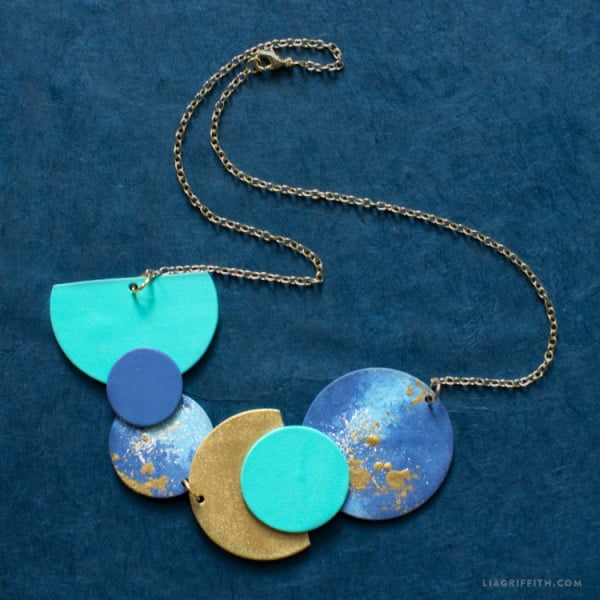 Painterly DIY Statement Necklace #DIY #crafts #jewelry #necklace