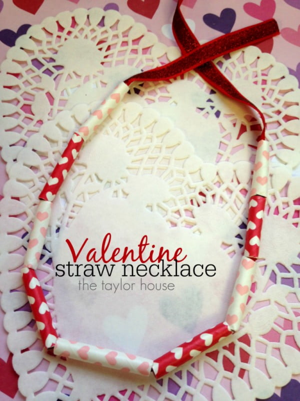 Valentine Kids Craft: DIY Necklace #DIY #crafts #jewelry #necklace