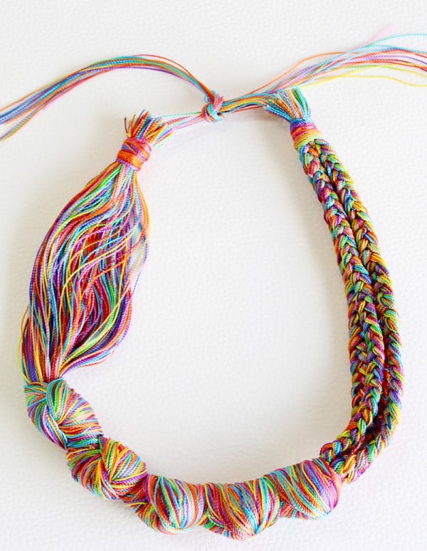 DIY necklace: How to make a necklace with embroidery threads #DIY #crafts #jewelry #necklace
