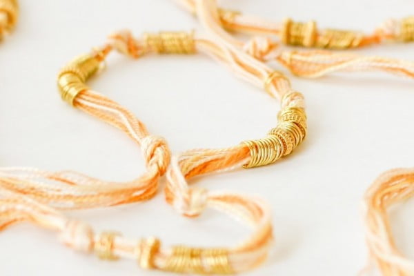 DIY Gold Ring Necklace #DIY #crafts #jewelry #necklace