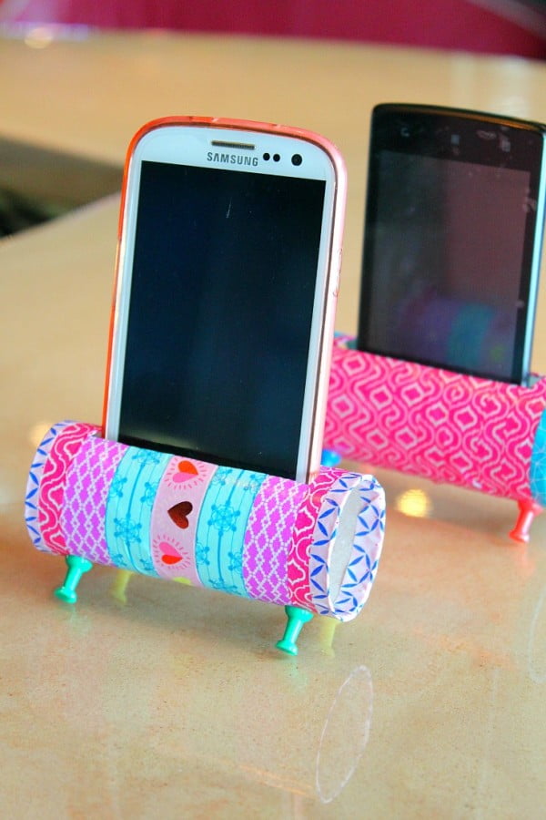 DIY Phone Holder With Toilet Paper Rolls Easy Craft #DIY #crafts