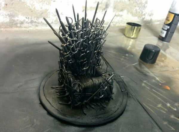 Iron Throne iPhone Stand: Best DIY Phone Stand Ever? #DIY #crafts