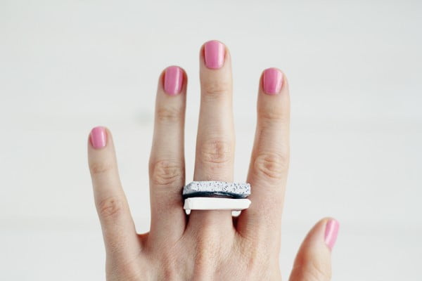 DIY Faux Granite Rings #DIY #jewelry #ring #crafts