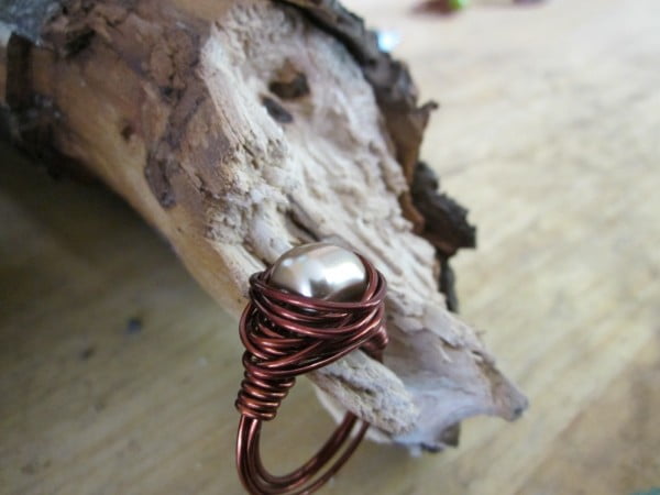 How to Make a Swarovski Pearl Wire Wrapped Ring #DIY #jewelry #ring #crafts