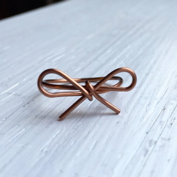 How to Make a Bow Ring for Next to Nothing #DIY #jewelry #ring #crafts
