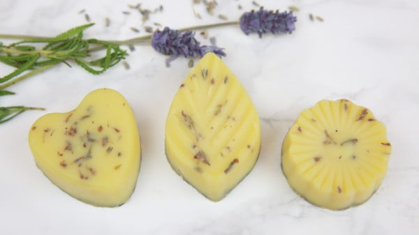 DIY Lavender Bath Melts #DIY #crafts #beauty #bathroom