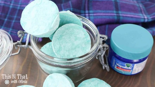 DIY Vapor Rub Shower Melts #DIY #crafts #beauty #bathroom