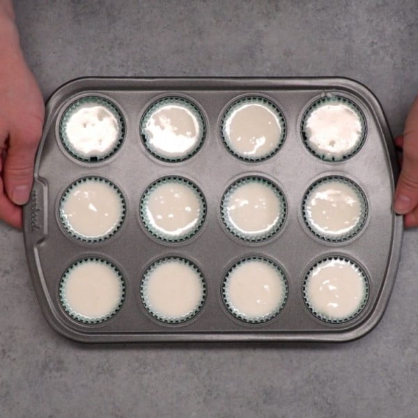 The Mixture in This Muffin Tin Might Look Like Batter, But It's Actually Your Stuffy Nose's Best Friend #DIY #crafts #beauty #bathroom