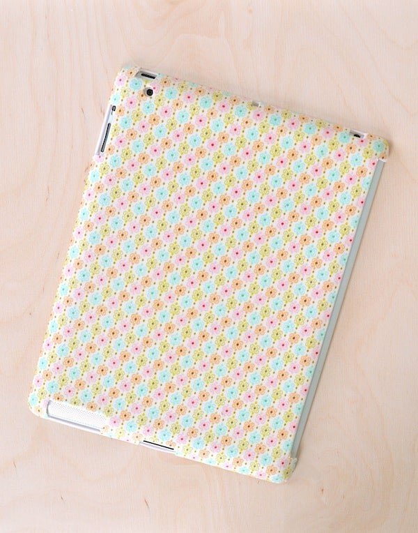 DIY iPad Case Made for a Dollar #DIY #crafts