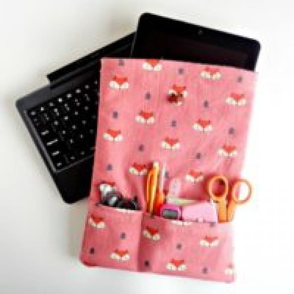 A DIY Tablet Case to Make with Your Singer Sewing Machine #DIY #crafts