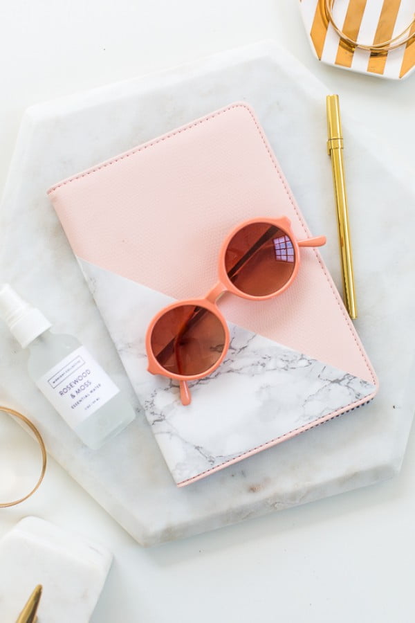 DIY Kindle or Tablet Cover #DIY #crafts