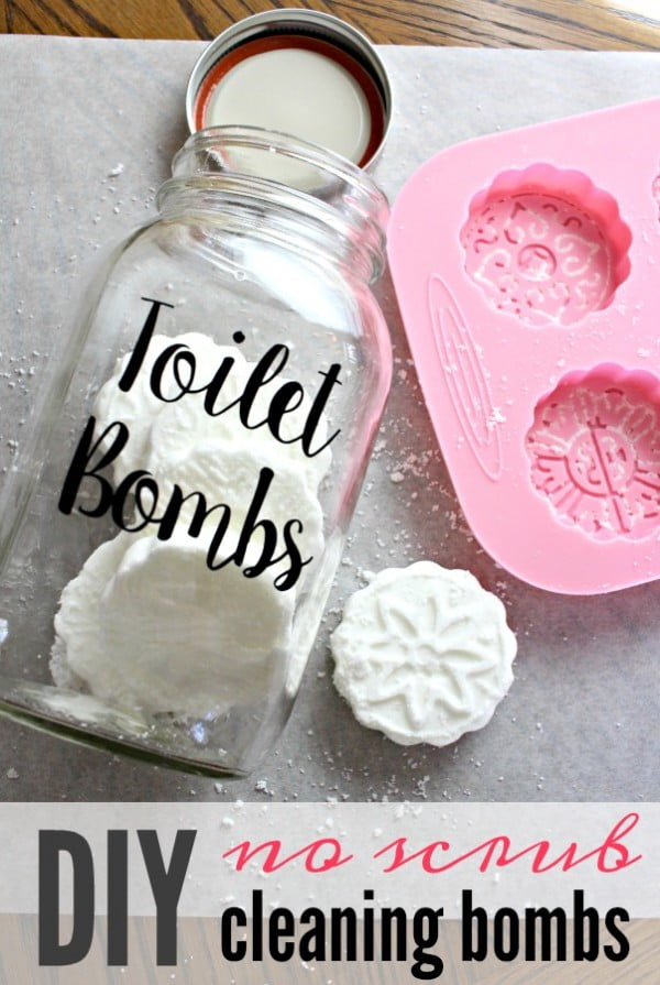 DIY Toilet Cleaner Tabs + 8 More Ways to Go Waste Free #DIY #bathroom #cleaning #fizzies #toiletbombs #crafts