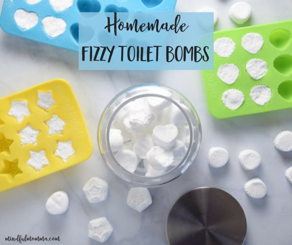 Homemade Fizzy Toilet Bombs #DIY #bathroom #cleaning #fizzies #toiletbombs #crafts