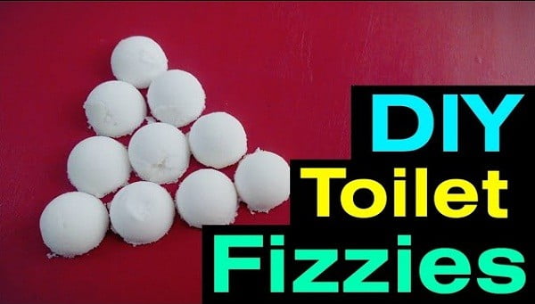 To Keep your Toilet Always Fresh And Clean. All You Need is this DIY! #DIY #bathroom #cleaning #fizzies #toiletbombs #crafts