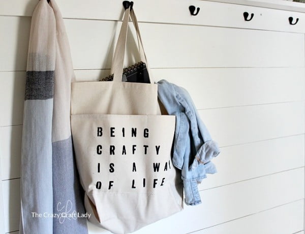 Crafting on the go: How to Make a Custom Craft Tote Bag #DIY #craft #totebag