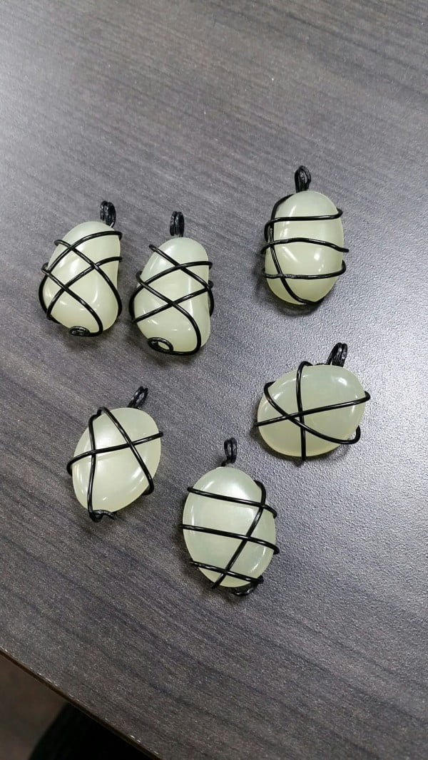 Glow in the Dark Wire Wrapped Pendant #DIY #crafts #jewelry