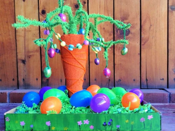 DIY Carrot Tree Easter Centerpiece Idea #Easter #DIY #crafts