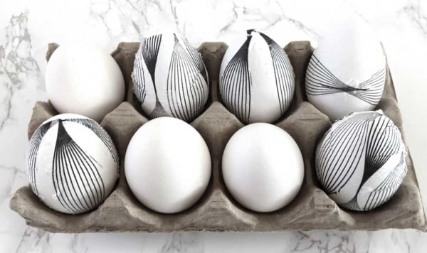 DIY Decoupage Easter Egg Craft Tutorial #Easter #DIY #crafts