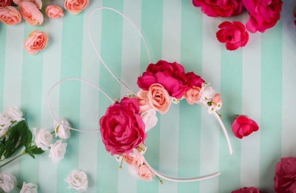 DIY Floral Easter Bunny Ears #Easter #DIY #crafts