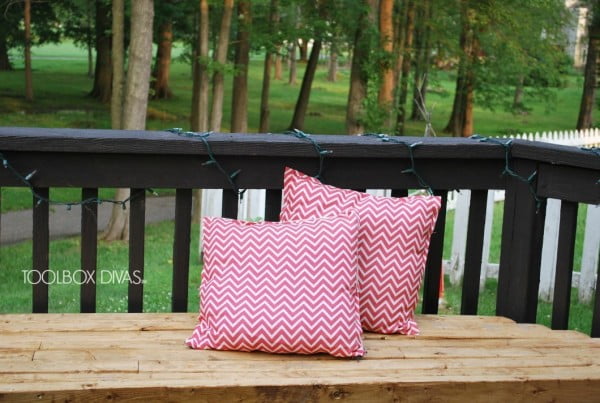 How to Make a No-Sew Pillow Cover with Zipper #nosew #DIY #craft #homemade #pillow