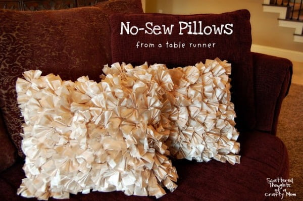 How to Make a Simple No Sew Pillow #nosew #DIY #craft #homemade #pillow