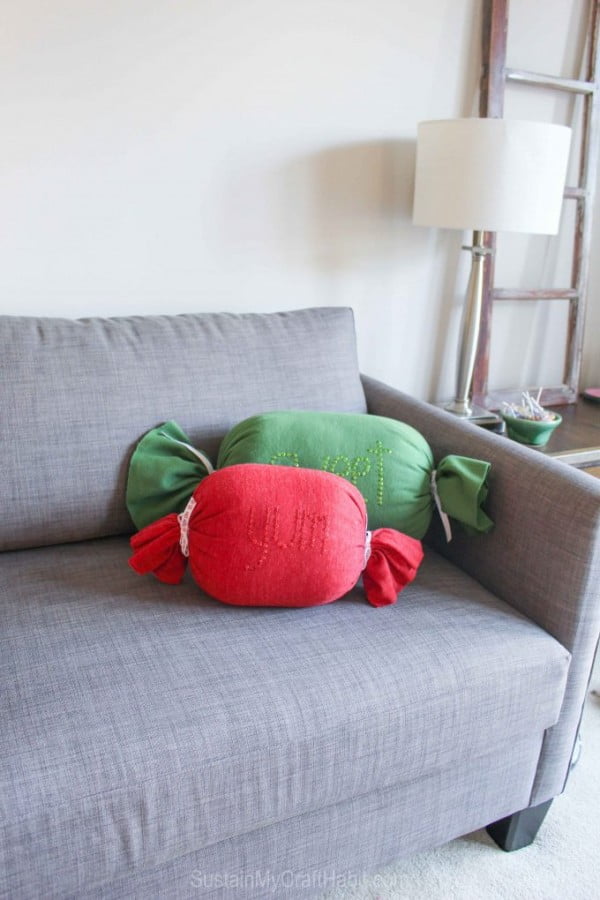 DIY No-Sew Sweet Candy Throw Pillows – Sustain My Craft Habit #nosew #DIY #craft #homemade #pillow