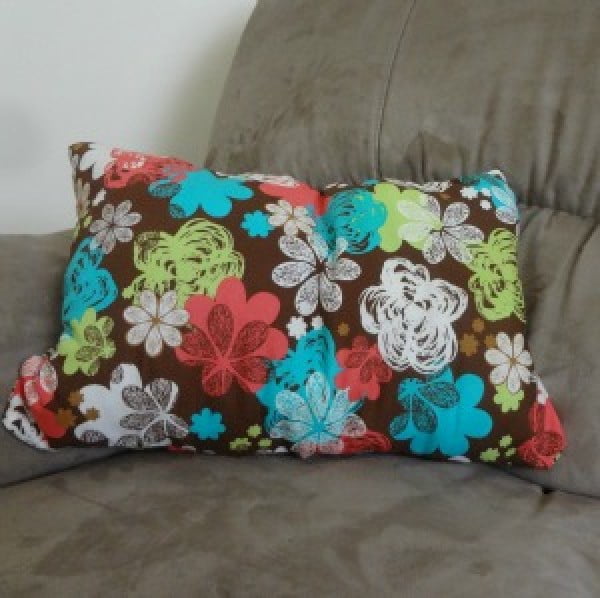 Get Crafty: How to Make a No-Sew Pillow #nosew #DIY #craft #homemade #pillow