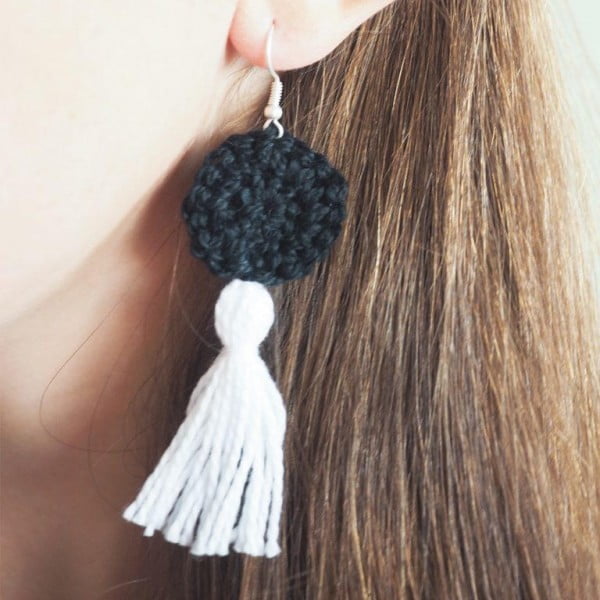 Easy DIY Tassel Earrings Crochet Pattern #DIY #jewelry #earrings #crafts