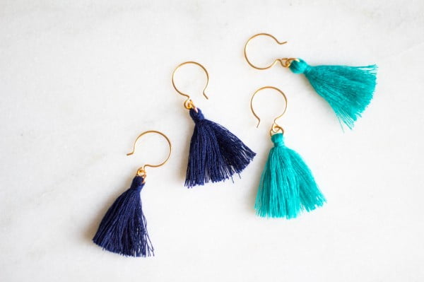 10-Second DIY Tassel Earrings #DIY #jewelry #earrings #crafts