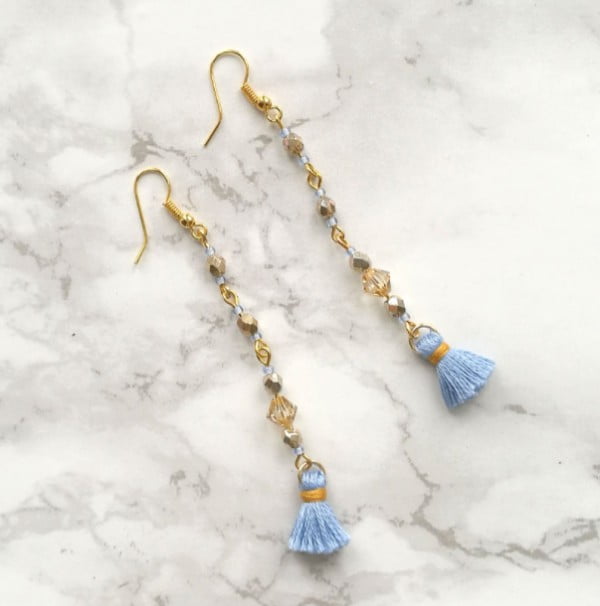 Beaded DIY Tassel Earrings #DIY #jewelry #earrings #crafts