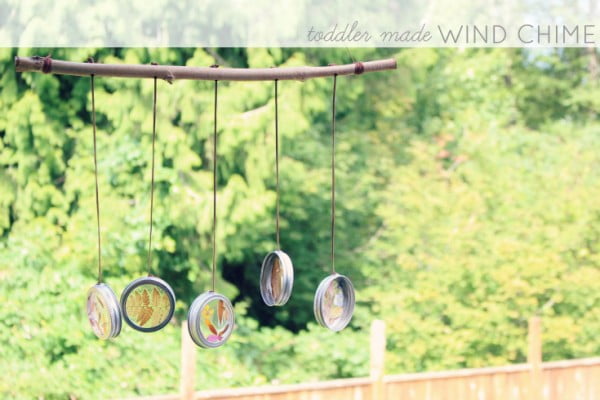 DIY Wind Chime {Mama & Me Craft} ⋆ Tairalyn #DIY #crafts #windchimes