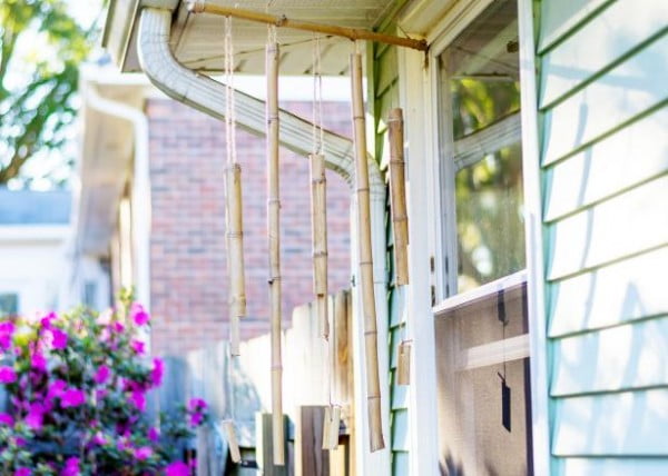 Make Bamboo Wind Chimes #DIY #crafts #windchimes
