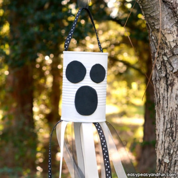 DIY Wind Chime Ghost Craft #DIY #crafts #windchimes