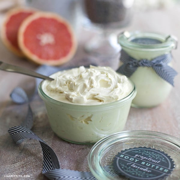 Homemade Whipped Body Butter #DIY #beauty #craft #bodybutter