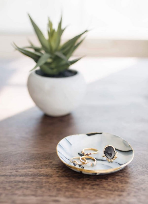 DIY Clay Ring Dish #DIY #clay #dish #trinket