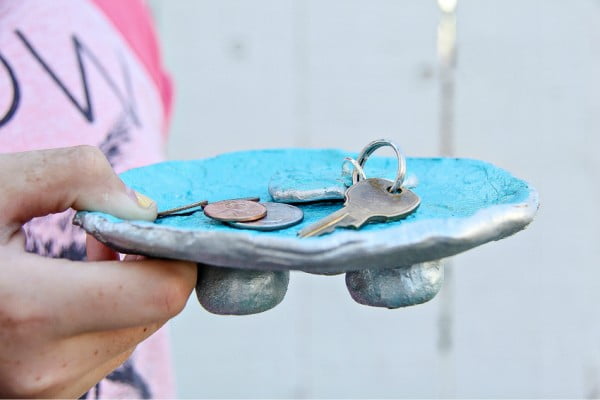 Father's Day Handmade Dish and DIY Keychain #DIY #clay #dish #trinket
