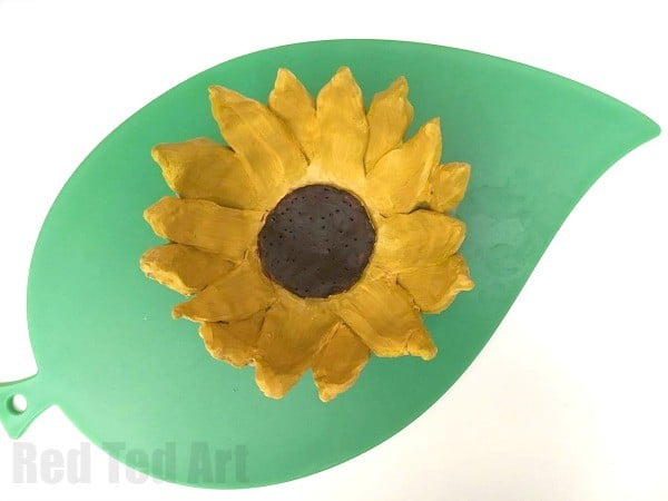 DIY Sunflower Clay Bowls #DIY #clay #dish #trinket