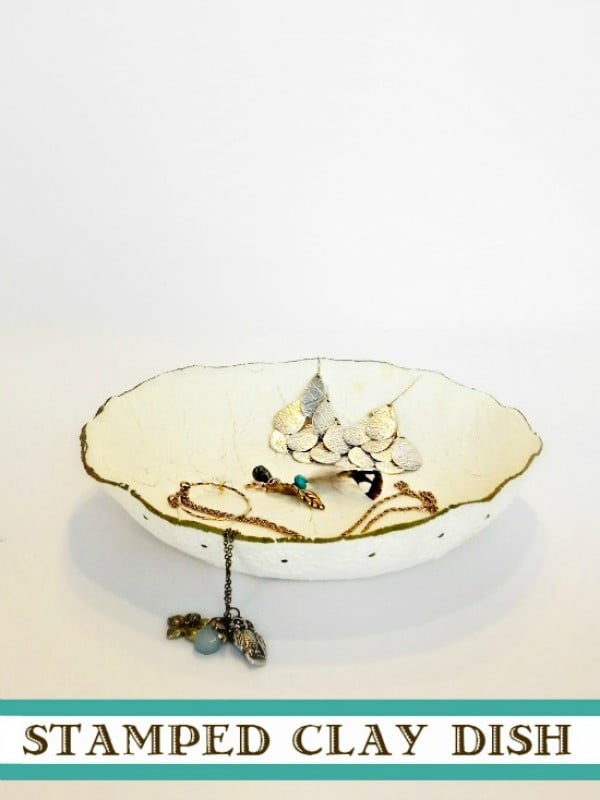 DIY Stamped Clay Dish Mad in Crafts #DIY #clay #dish #trinket
