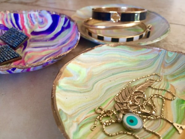 DIY marbled clay dish #DIY #clay #dish #trinket