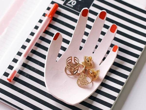diy clay hand dish #DIY #clay #dish #trinket