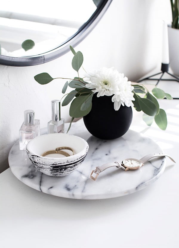 DIY Clay Bowl #DIY #clay #dish #trinket
