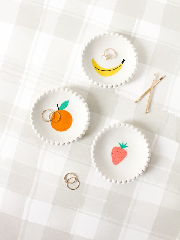 DIY Scalloped Clay Jewelry Dish on Martha Stewart #DIY #clay #dish #trinket