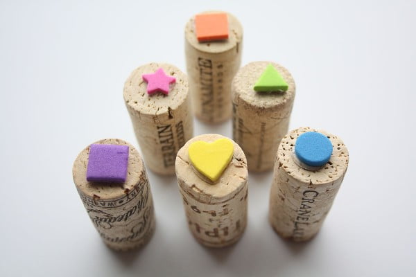 DIY WINE CORK STAMPS #DIY #craft #winecork